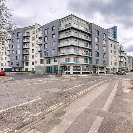 1 Bedroom Ocean Village Luxurious, Stylish & Cosy Apartment, Central Location In Southampton, Sleeps 4 - Summer Special Offer! - By Blue Puffin Stays Exterior photo